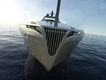 Pershing-140-bow-665x505