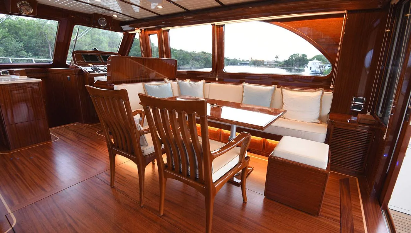 03-vicem-65-flybridge