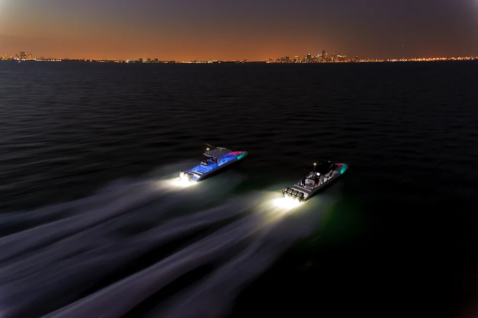 OceanLED_mid_exp_13618557