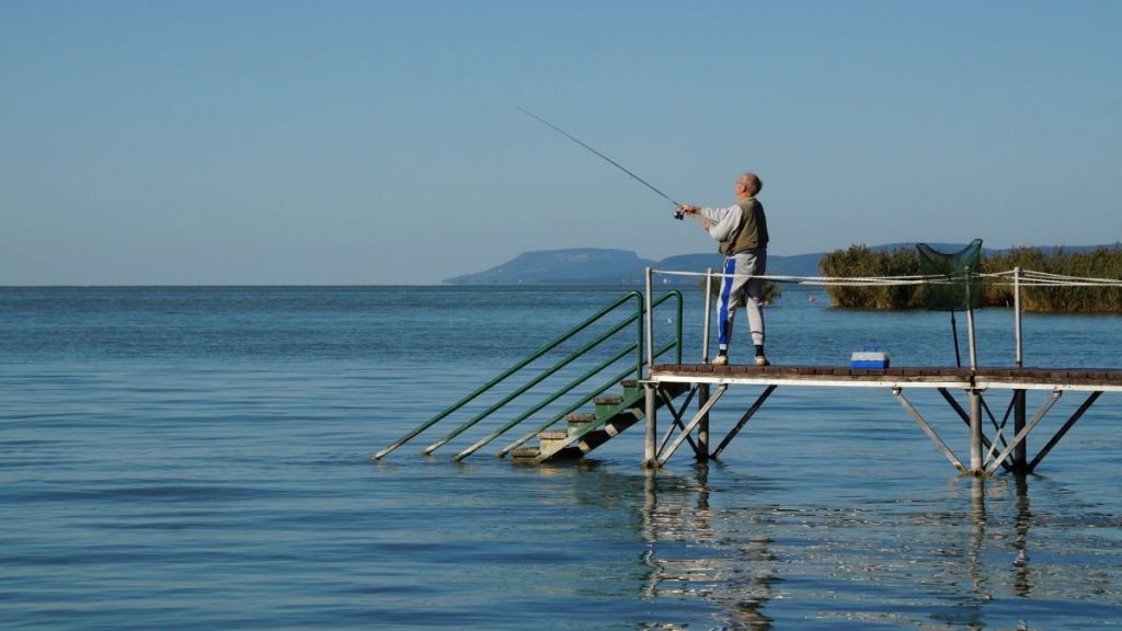 Ennyibe kerül a balatoni horgászat 2026-ban