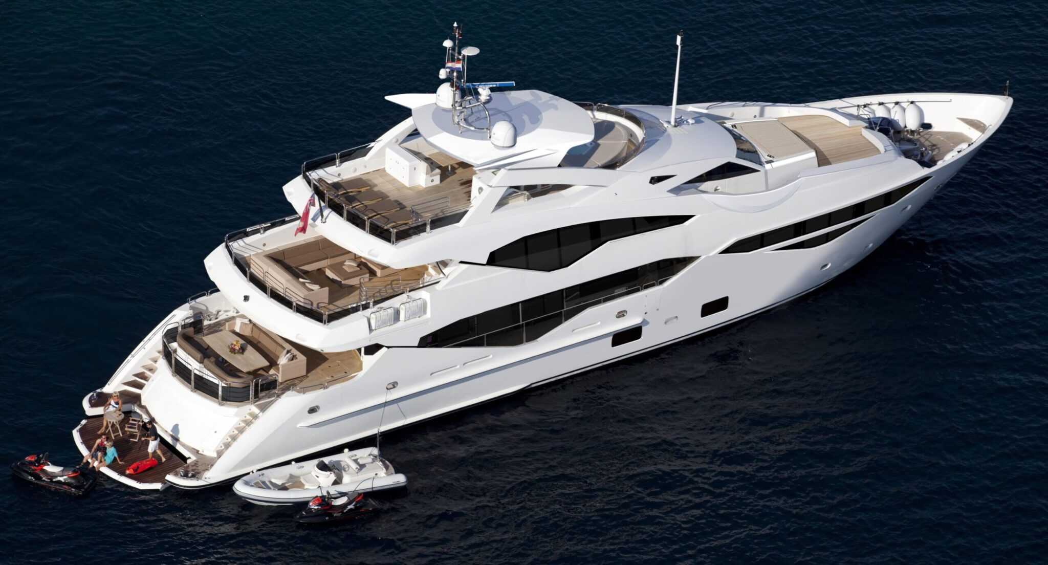 131 Yacht - High View Stbd Side (Render)_0