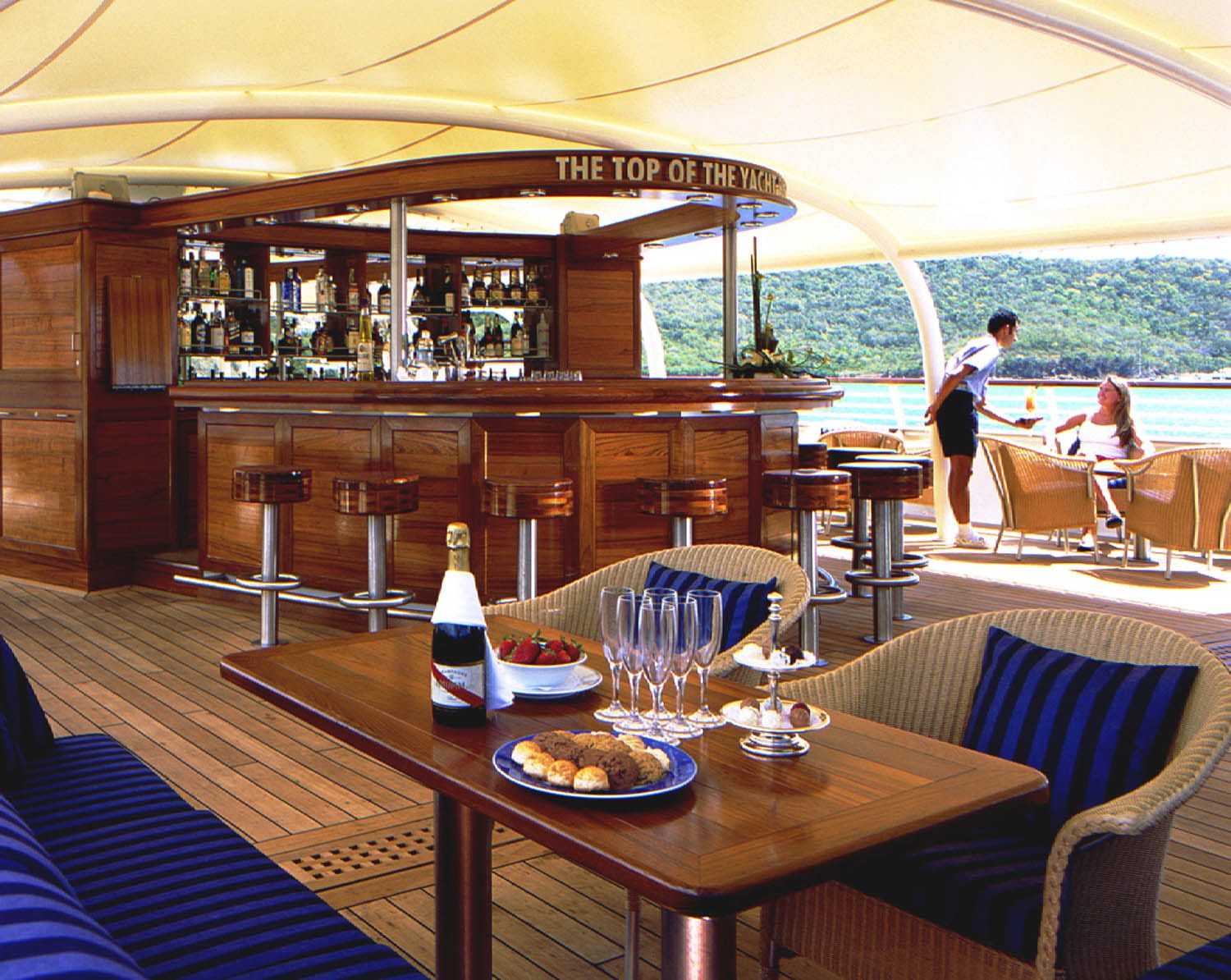 SeaDreamYachtClubWineCruises