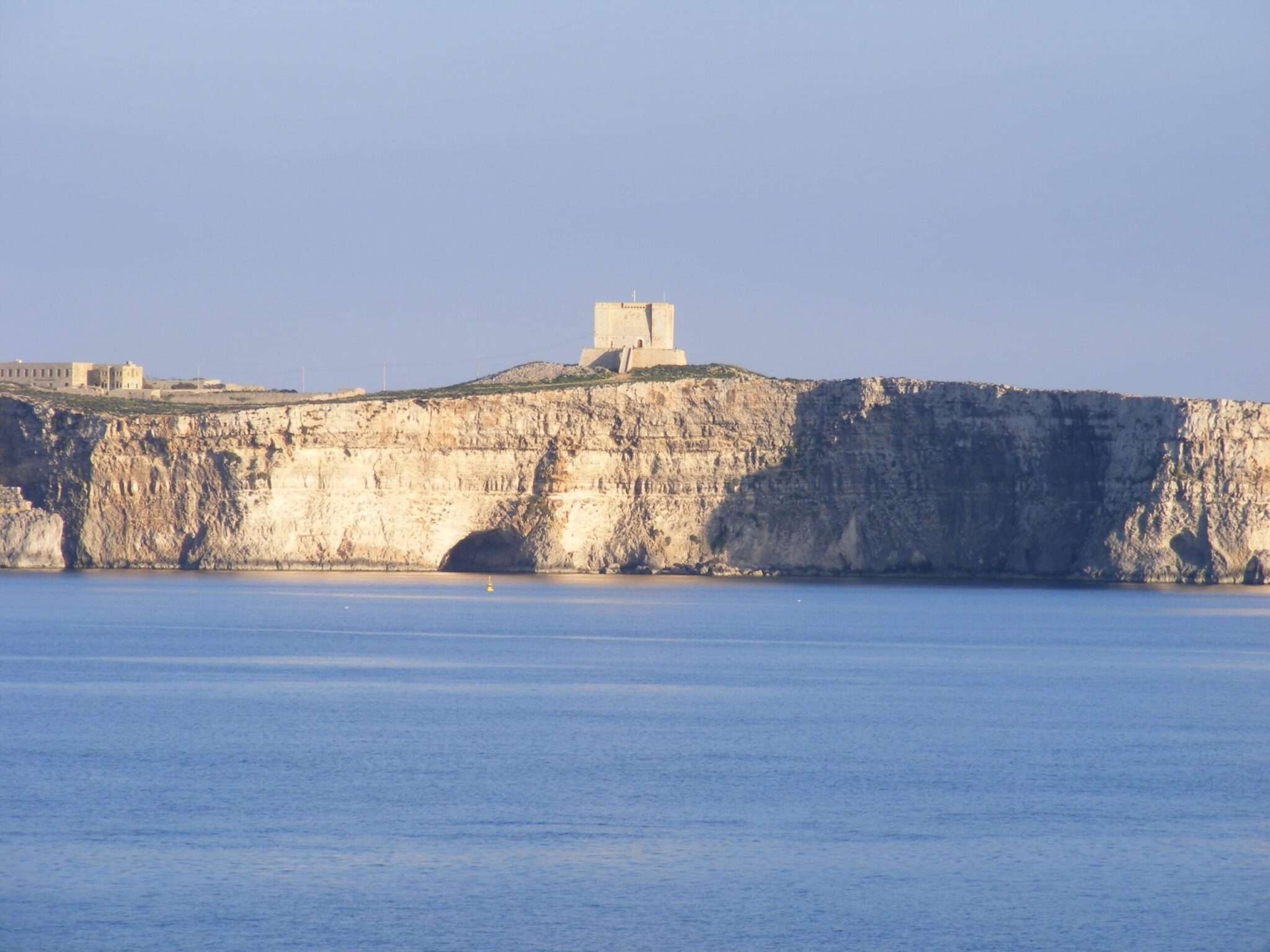comino-s-st-mary-s-tower-above-the-cliff