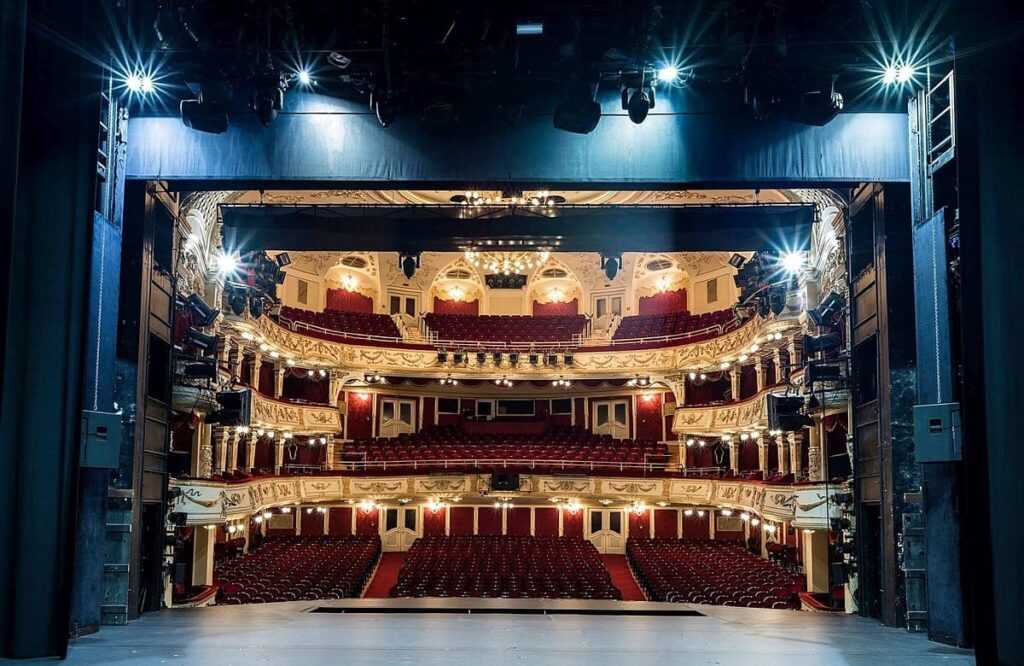 Vígszínház - üres ézőtér